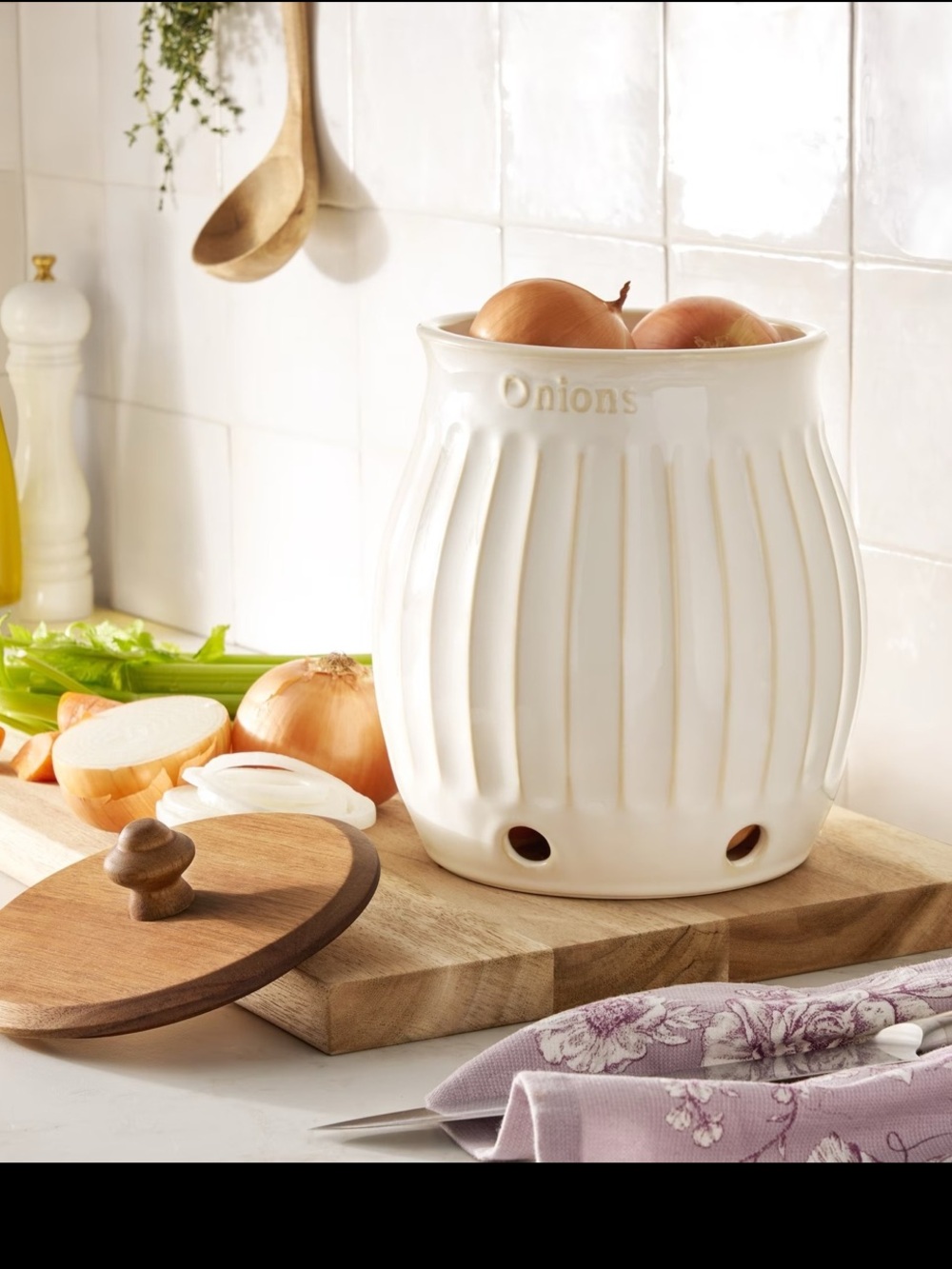 The Pioneer Woman Colette Stoneware
Onion Keeper, White